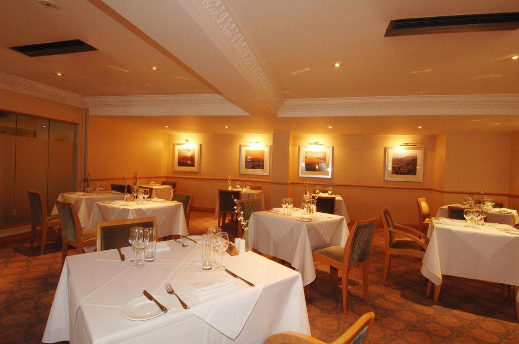 Leonardo Hotel Inverness - Formerly Jurys Inn Restaurant foto